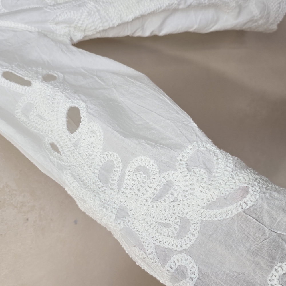 White Embroidered Lace Sleeve